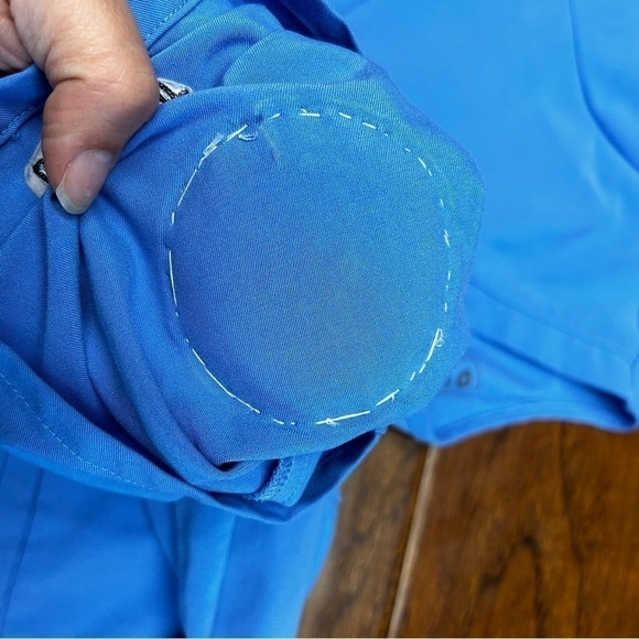 Figs scrubs top bundle - Picture 5 of 9